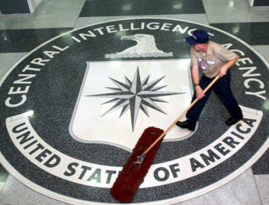 Ξεμπροστιάζουν την CIA πάλι τα Wikileaks - Είχε αναπτύξει μυστικά προγράμματα για να παρακολουθεί προϊόντα της Apple (φωτό, βίντεο)